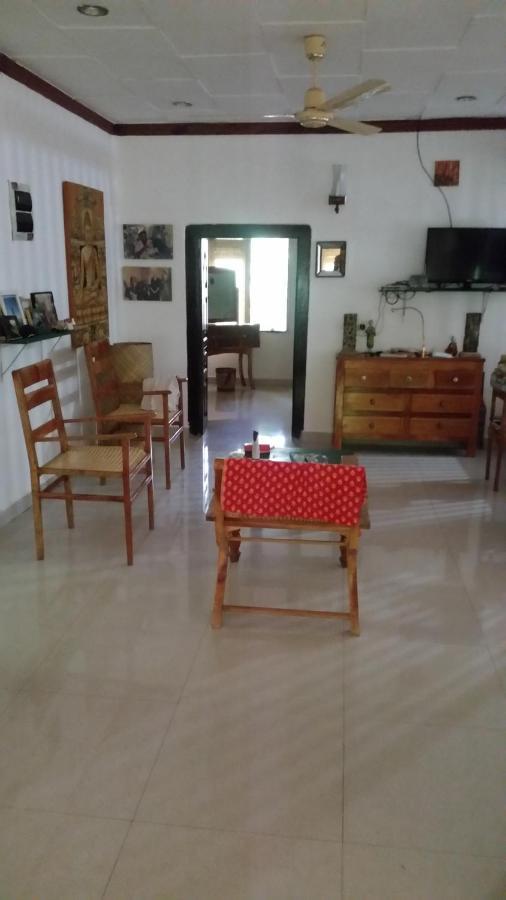 Allens Home Stay 贾夫纳 外观 照片